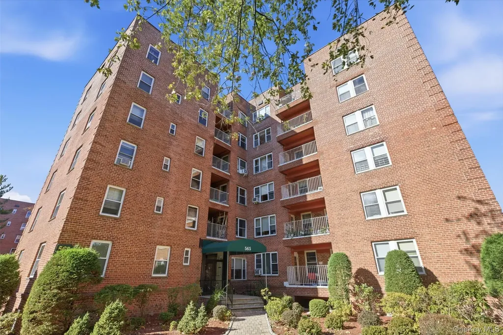 565 Broadway Hastings-on-hudson NY 10706