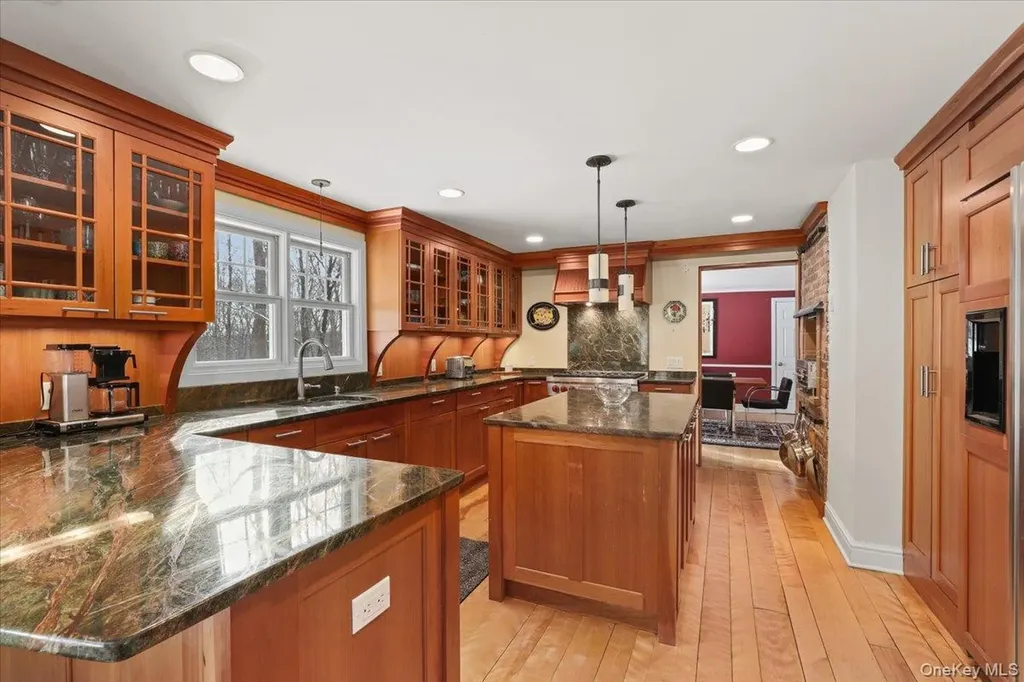 28 Cradle Rock Road Pound Ridge NY 10576