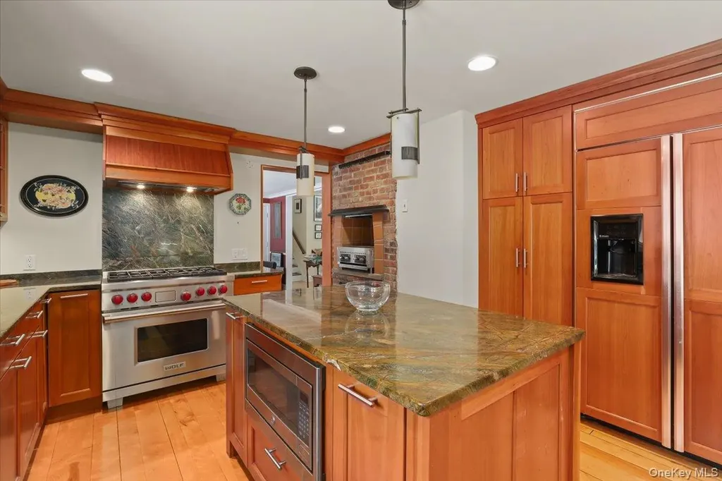 28 Cradle Rock Road Pound Ridge NY 10576
