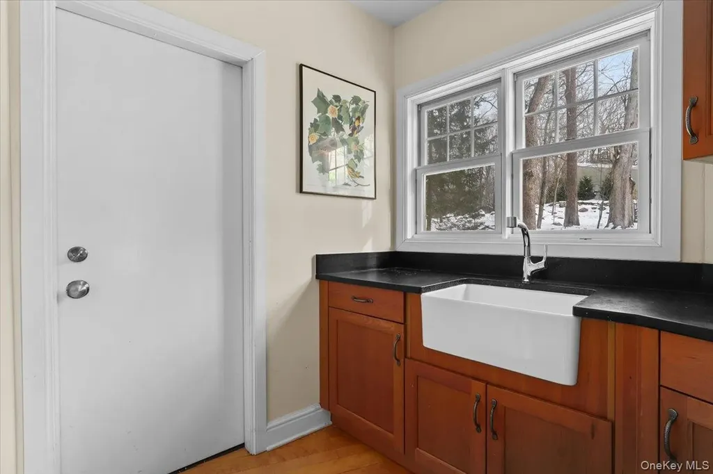 28 Cradle Rock Road Pound Ridge NY 10576
