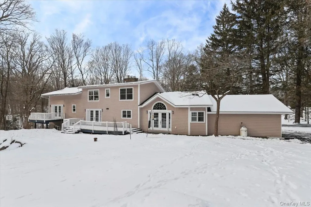28 Cradle Rock Road Pound Ridge NY 10576