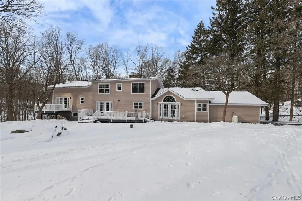 28 Cradle Rock Road Pound Ridge NY 10576