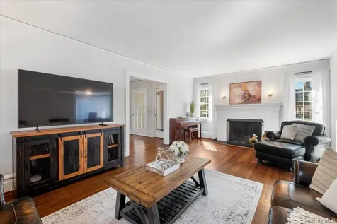 9 Lockwood Road Scarsdale NY 10583