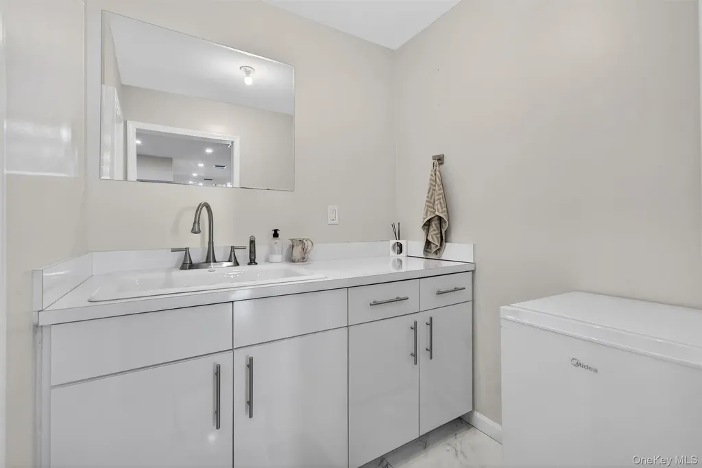 10 Lemberg Court Monroe NY 10950