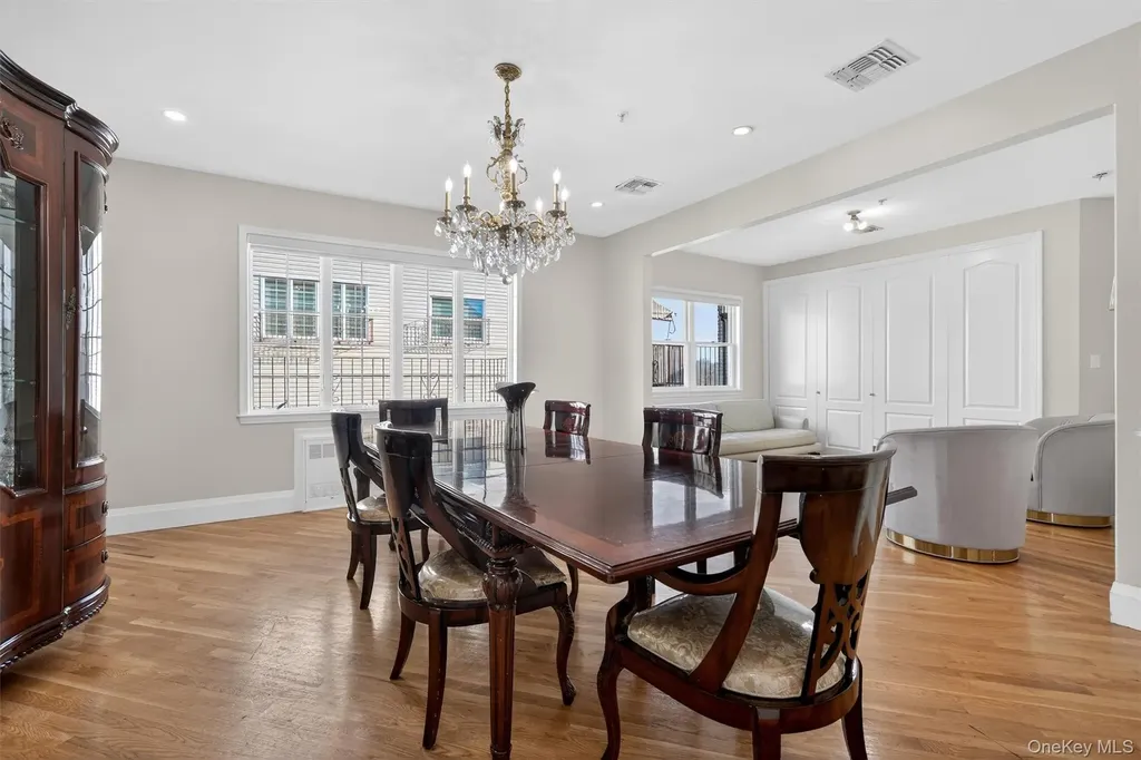 10 Lemberg Court Monroe NY 10950