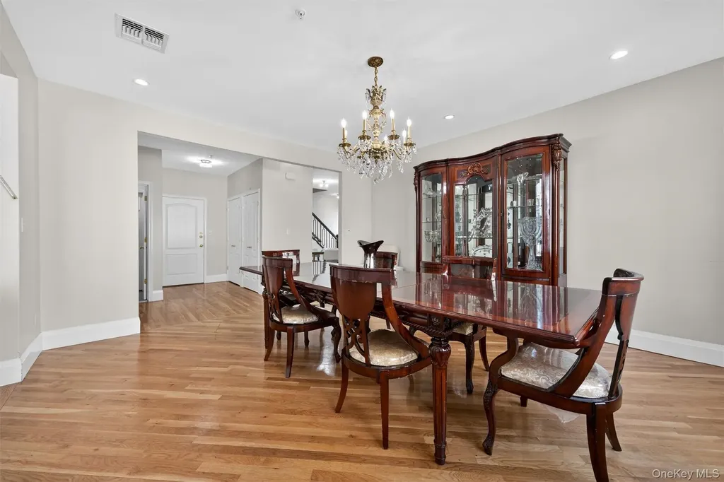 10 Lemberg Court Monroe NY 10950