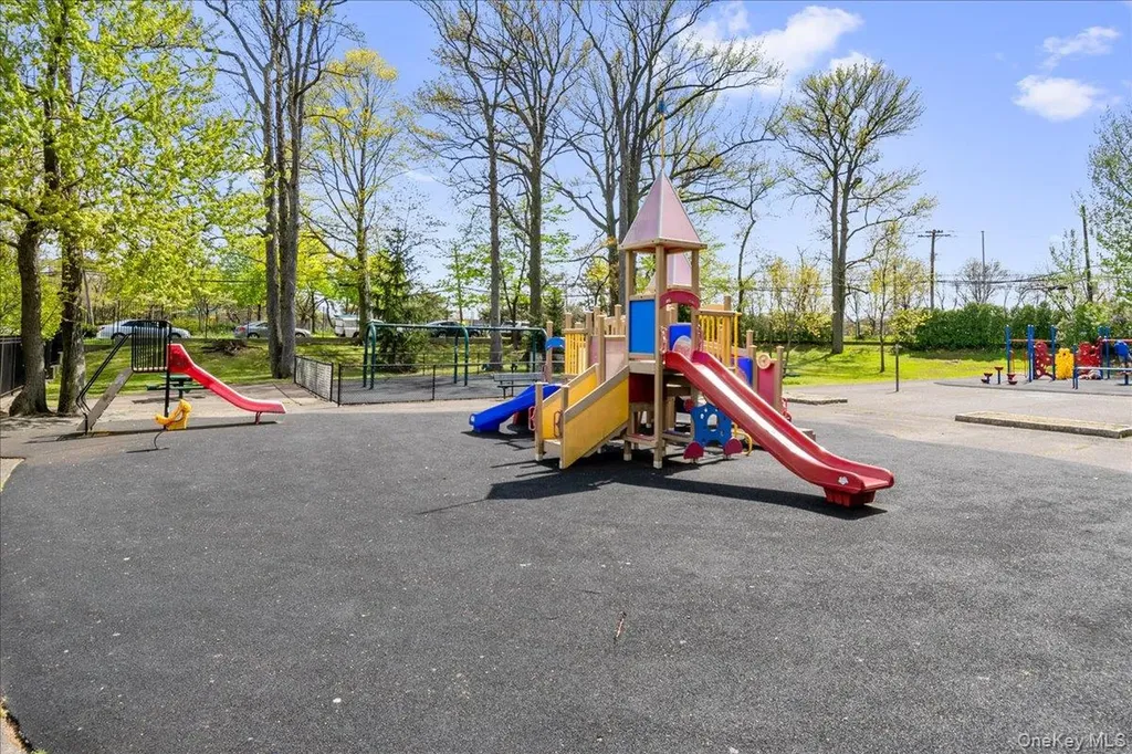 13B Edgewater Park Bronx NY 10465
