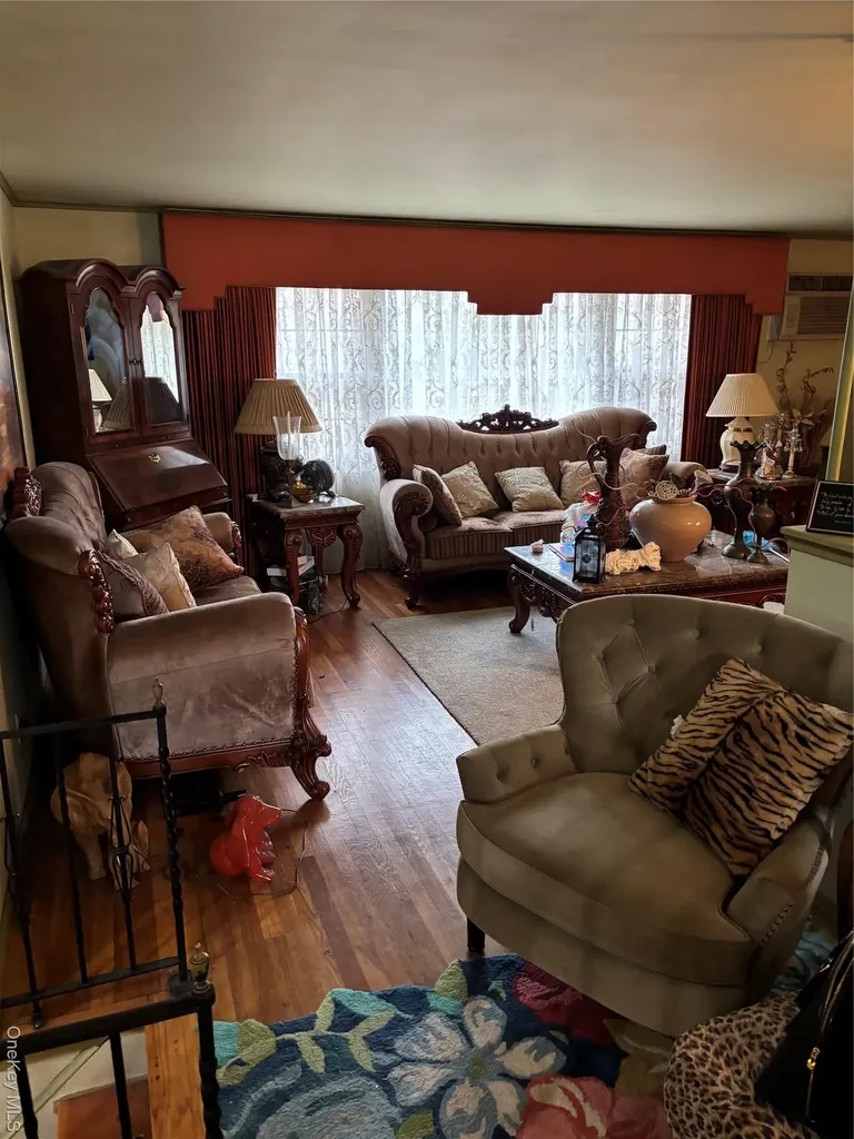 606 Blair Drive Westbury NY 11590