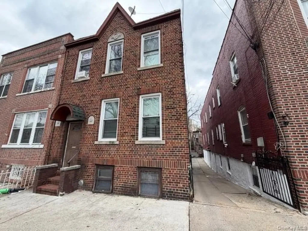 1826 Edison Avenue Bronx NY 10461