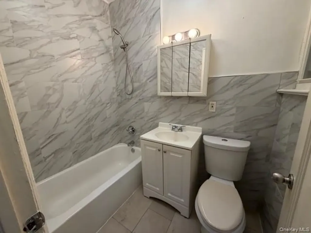 1826 Edison Avenue Bronx NY 10461