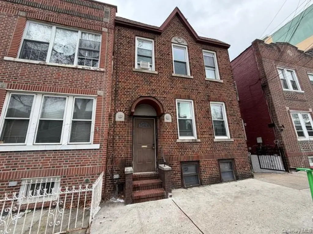 1826 Edison Avenue Bronx NY 10461