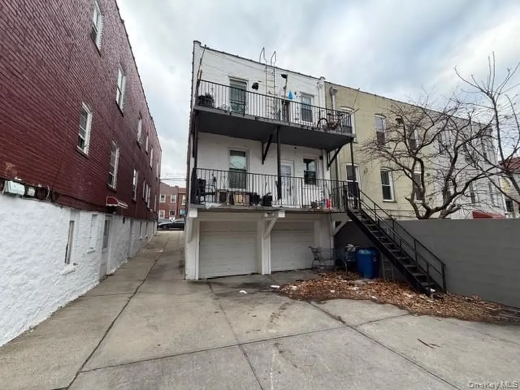 1826 Edison Avenue Bronx NY 10461