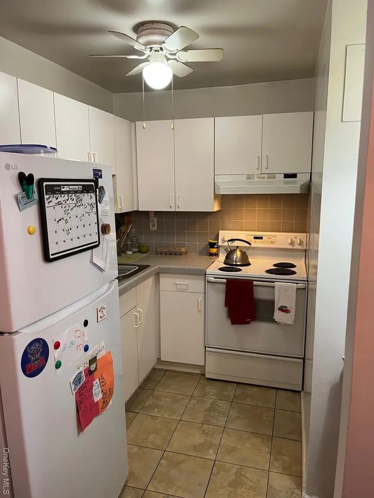 274 Hooker Avenue Poughkeepsie NY 12603