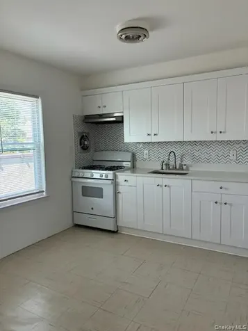 2235 Jericho Turnpike Garden City Park NY 11040