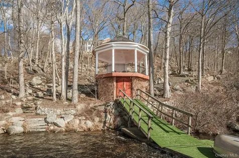 4 Springhouse Road Sloatsburg NY 10974