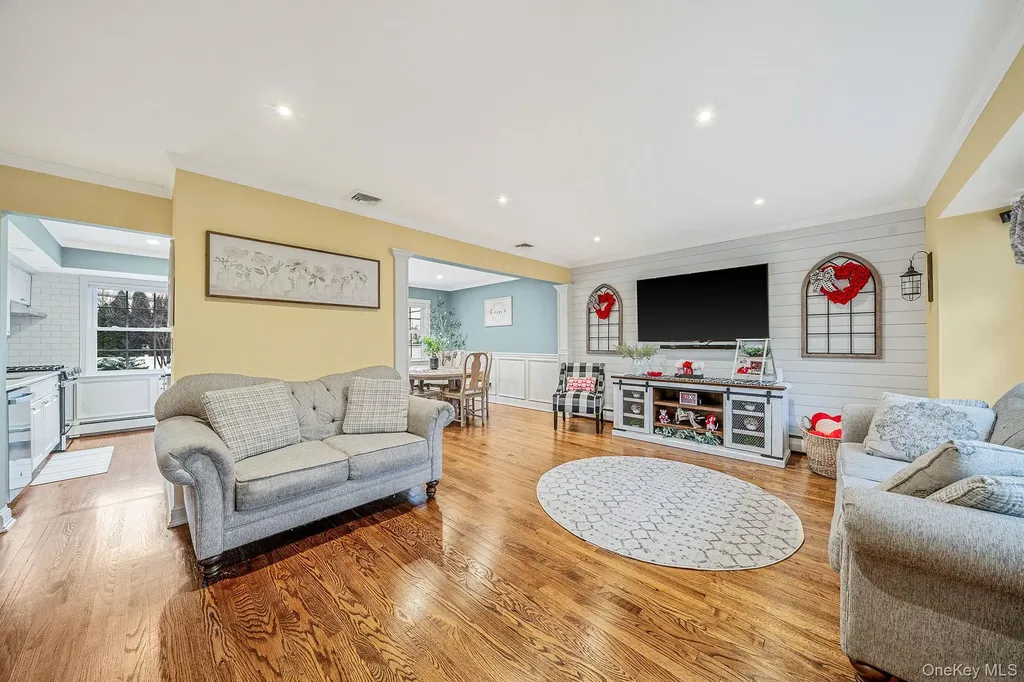 68 Elder Drive Commack NY 11725