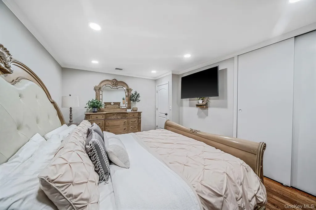 68 Elder Drive Commack NY 11725