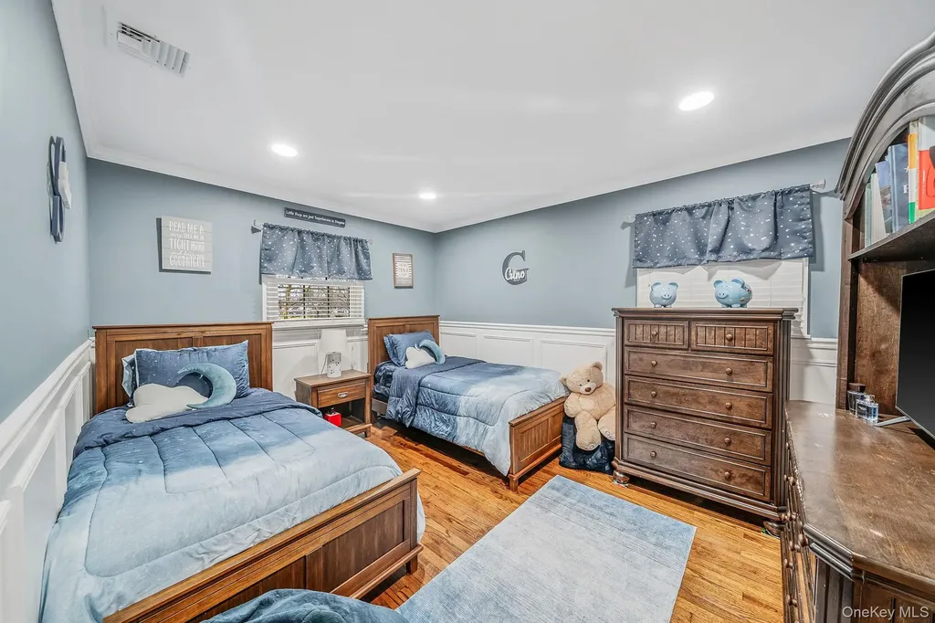 68 Elder Drive Commack NY 11725