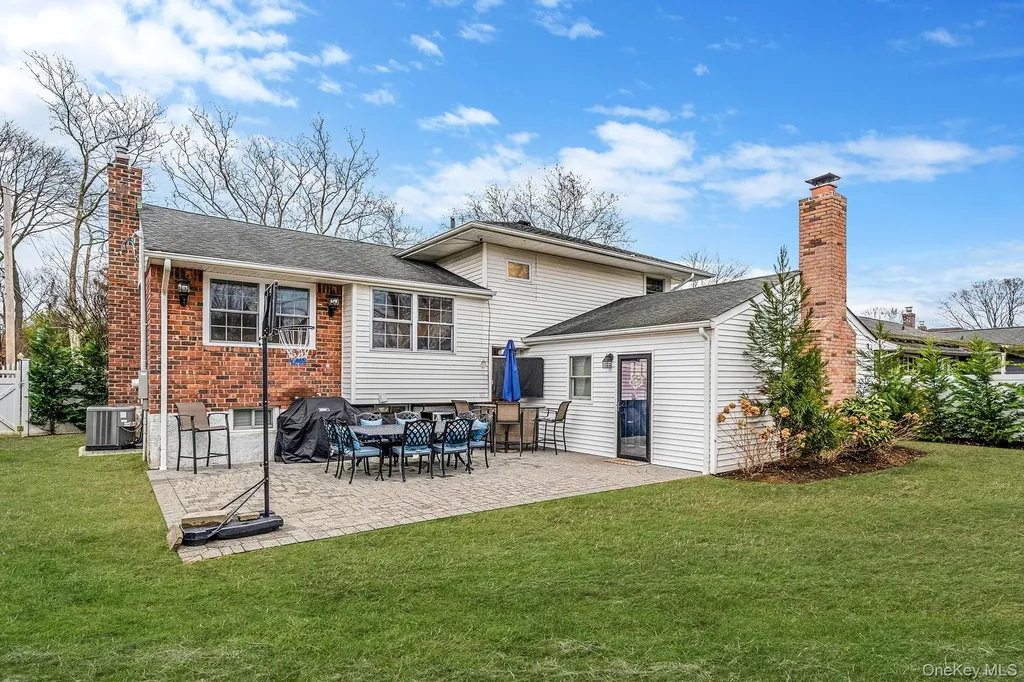 68 Elder Drive Commack NY 11725