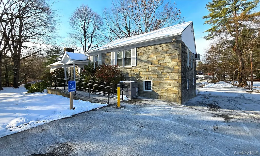 2038 New Hackensack Road Poughkeepsie NY 12603