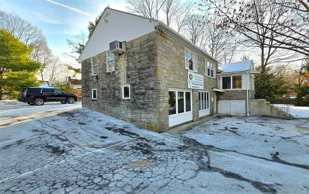 2038 New Hackensack Road Poughkeepsie NY 12603