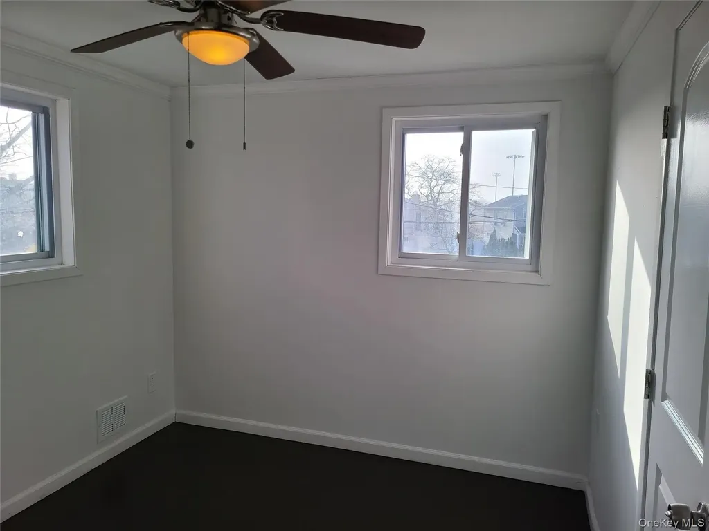 50 Ann Drive E Freeport NY 11520