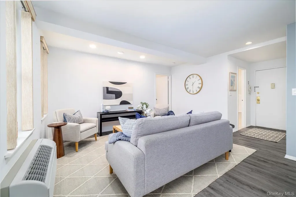 2 Richmond Road Lido Beach NY 11561