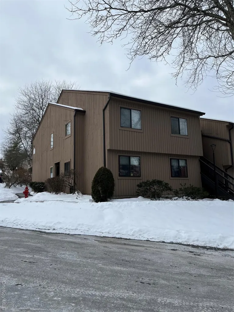 3701 Fox Lane Poughkeepsie NY 12603