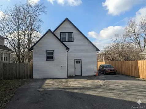 27 Brook Avenue Bay Shore NY 11706