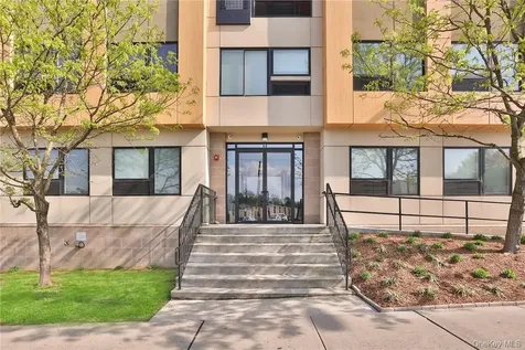68 Lake Street White Plains NY 10603