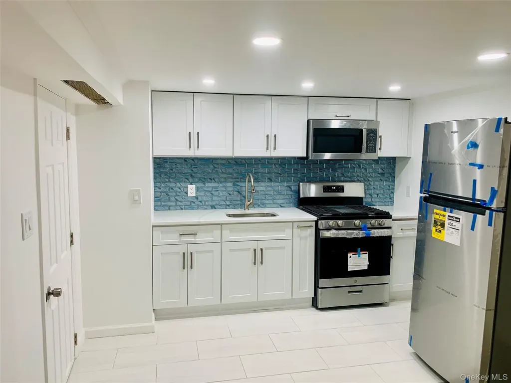 1004 Wool Avenue Franklin Square NY 11010