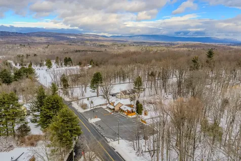 809 Bloomingburg Road Bloomingburg NY 12721