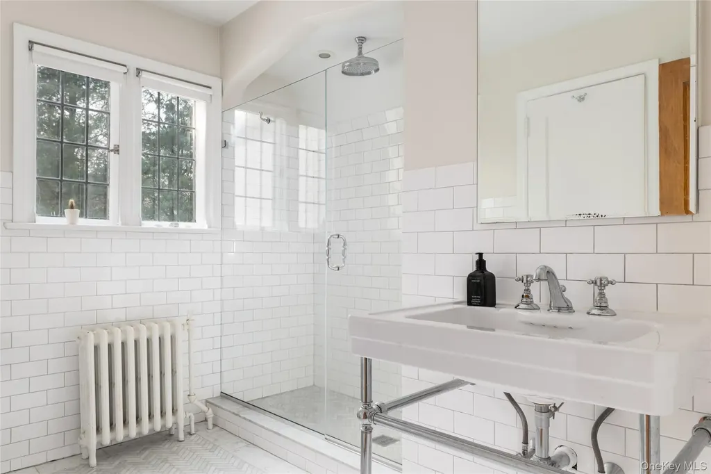 4 Laurel Avenue Mount Vernon NY 10552