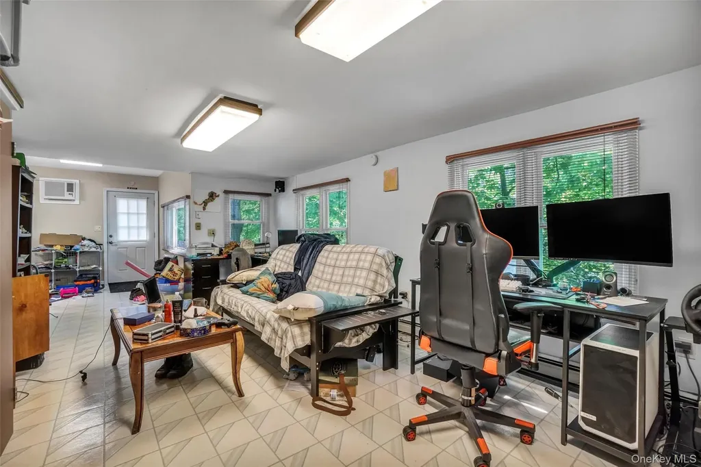 1400 Route 44 Pleasant Valley NY 12569