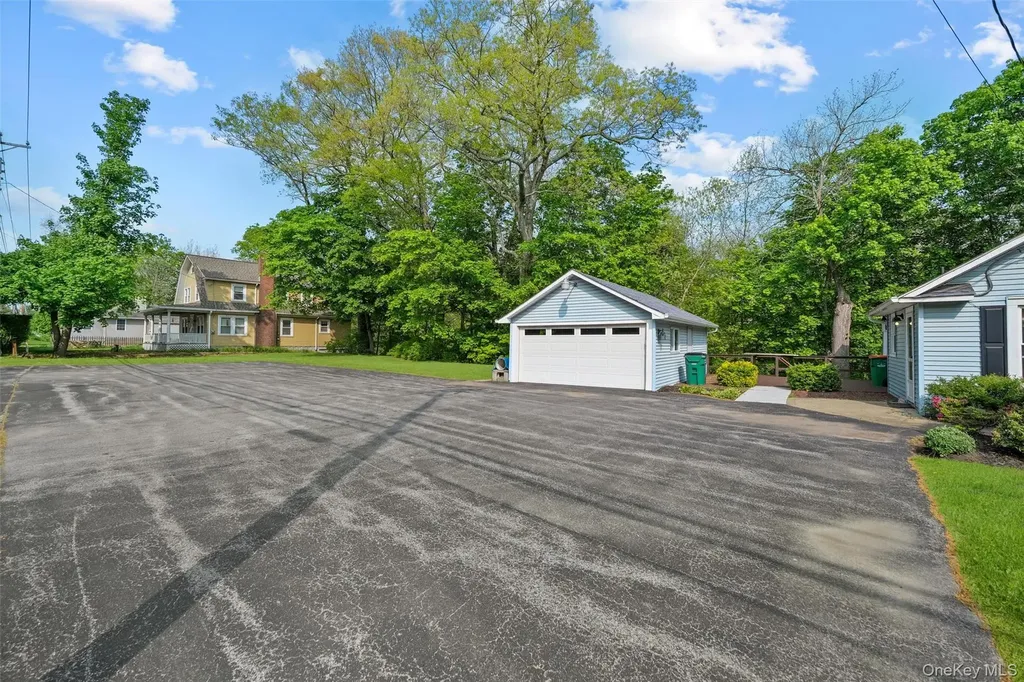 1400 Route 44 Pleasant Valley NY 12569