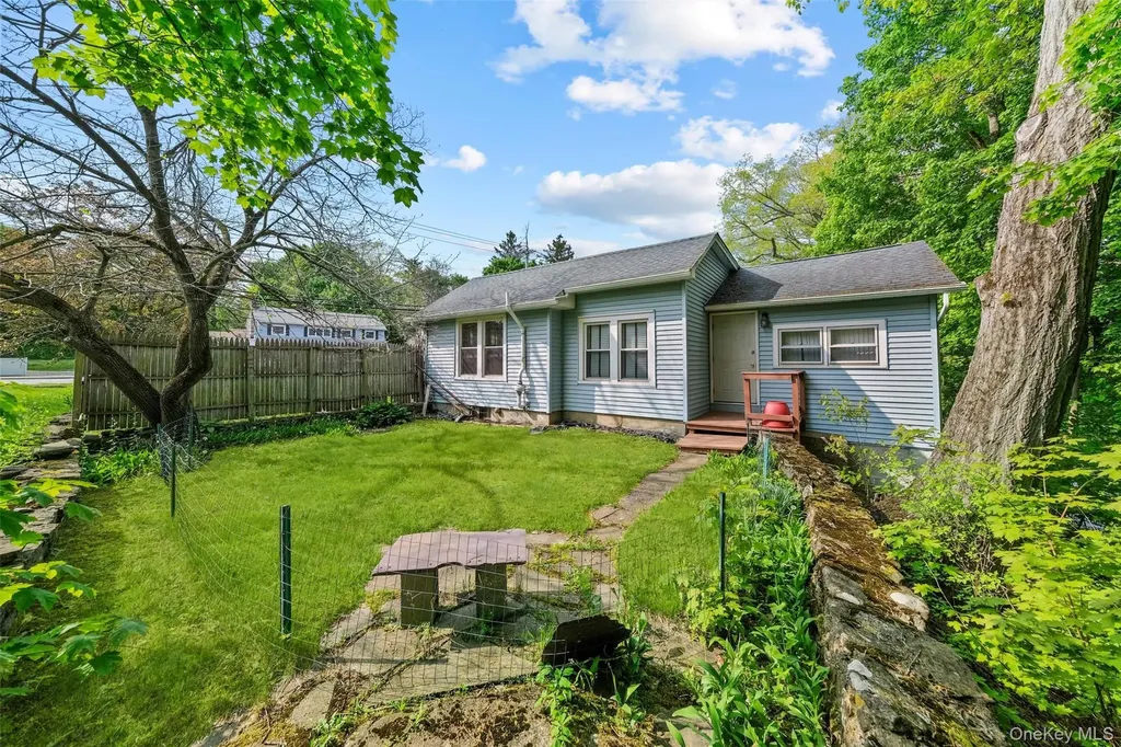 1400 Route 44 Pleasant Valley NY 12569