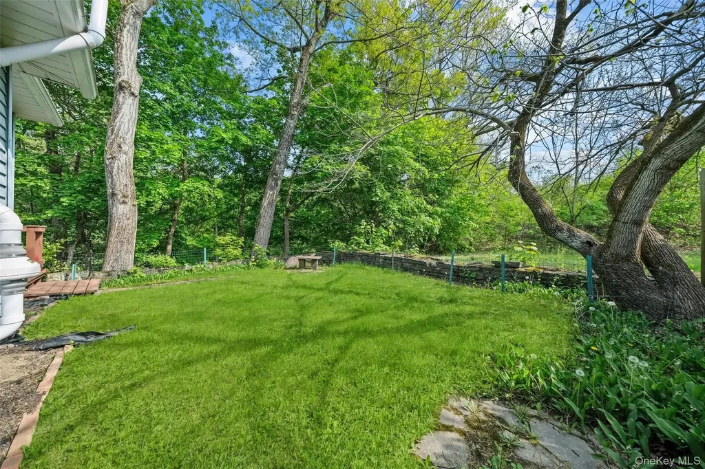 1400 Route 44 Pleasant Valley NY 12569