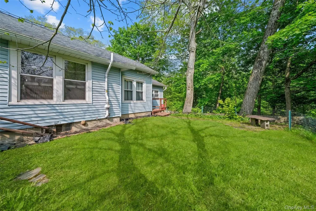 1400 Route 44 Pleasant Valley NY 12569
