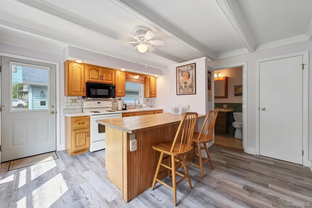 1400 Route 44 Pleasant Valley NY 12569
