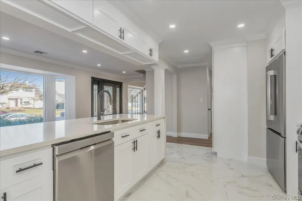 20 Shirley Court Commack NY 11725