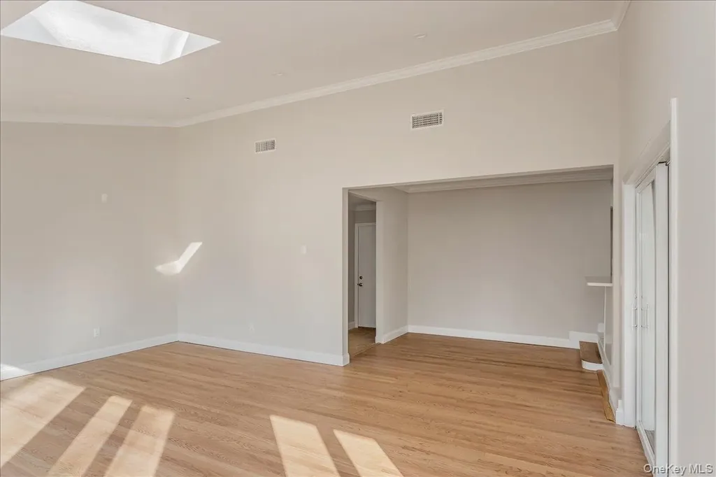 20 Shirley Court Commack NY 11725