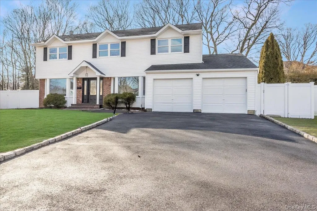20 Shirley Court Commack NY 11725