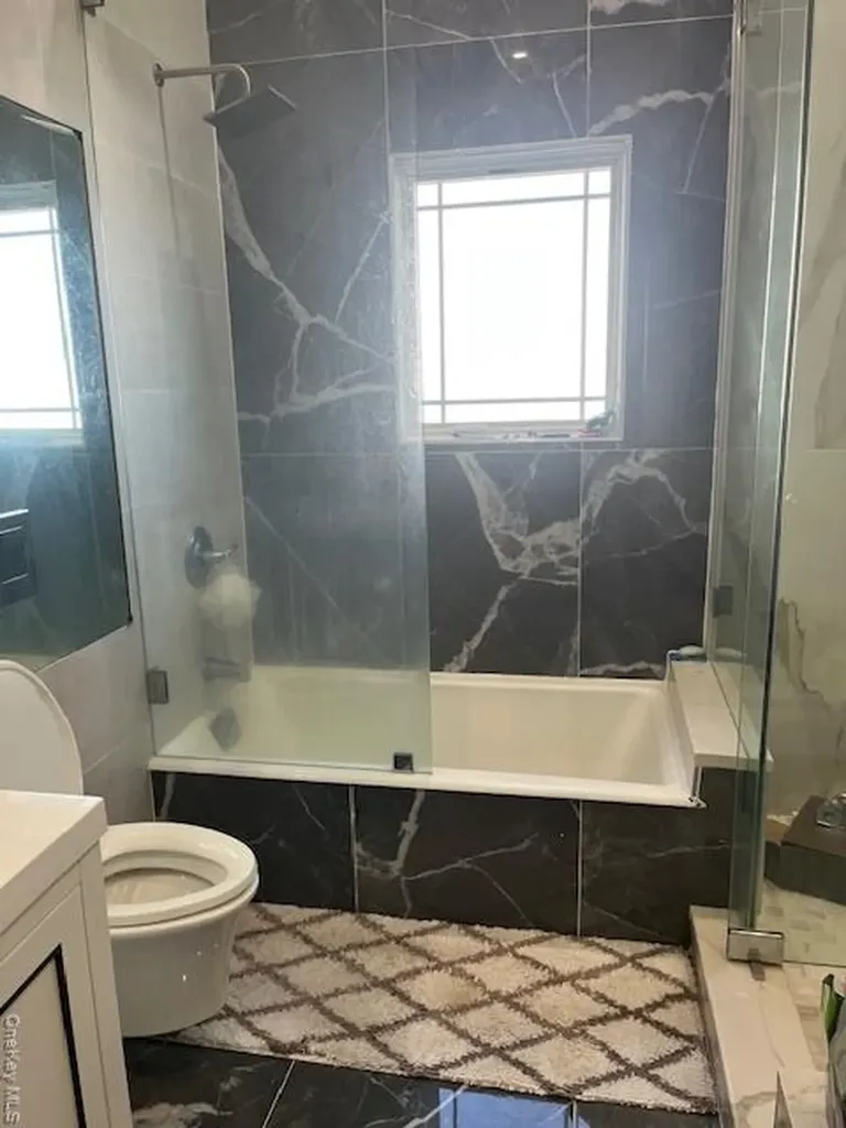 107 E Fairview Avenue Valley Stream NY 11580