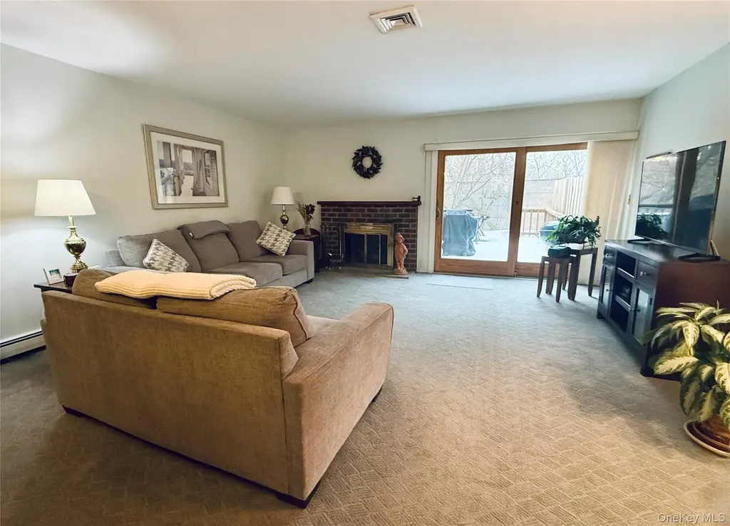 120 Brush Hollow Crescent Rye Brook NY 10573