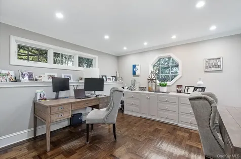 94 Round Hill Road Scarsdale NY 10583
