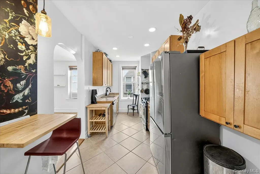 811 Walton Avenue Bronx NY 10451