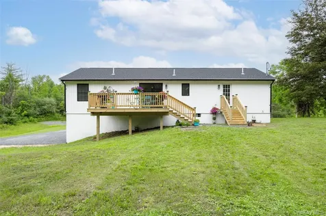 47 Clay Hill Road Tivoli NY 12583