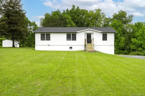 47 Clay Hill Road Tivoli NY 12583