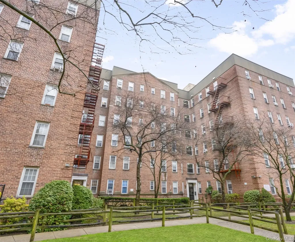 786 Bronx River Road Bronxville NY 10708