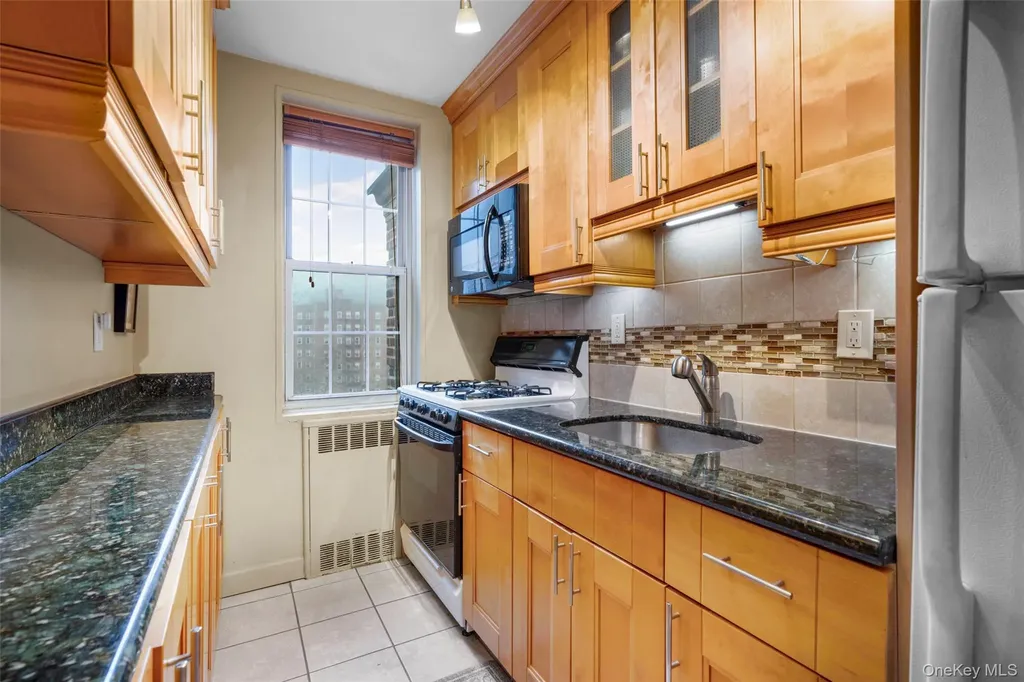 786 Bronx River Road Bronxville NY 10708